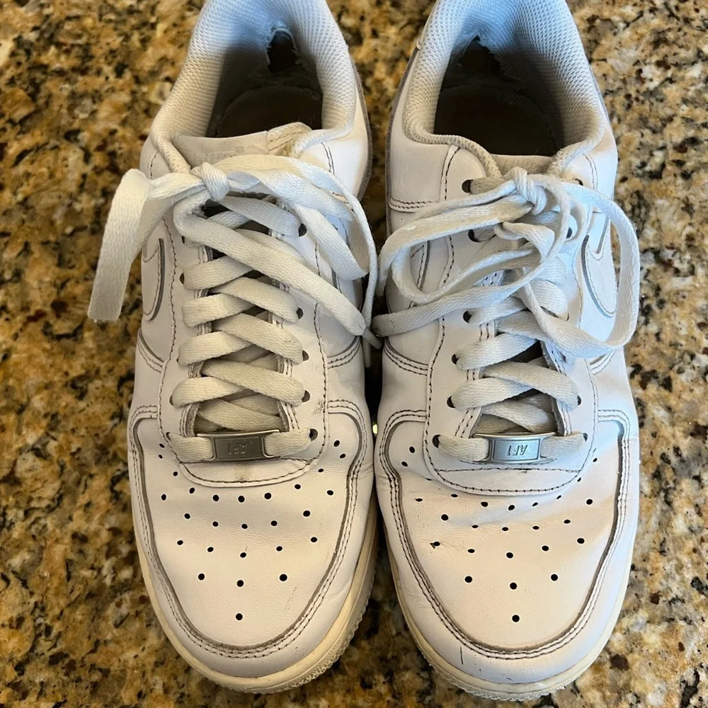 Nike Women’s Air Force 1‎ Sneaker Shoe Low White Size 7.5 DD8959-100
